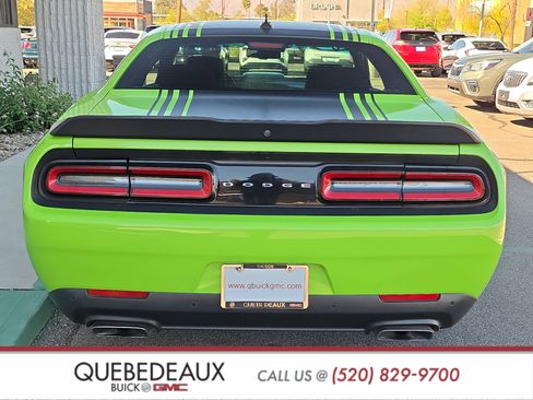 Used 2015 Dodge Challenger R/T image 7