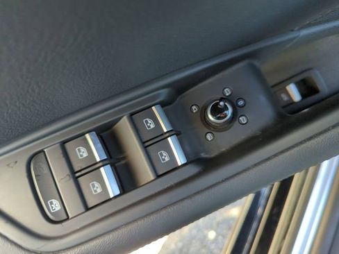 Used 2019 Audi A5 2.0T Premium Plus w/ Premium Plus image 18