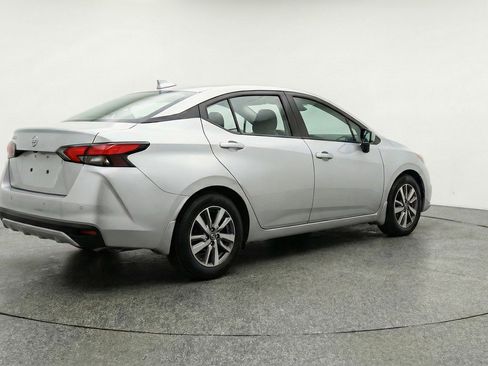 Used 2025 Nissan Versa SV image 7