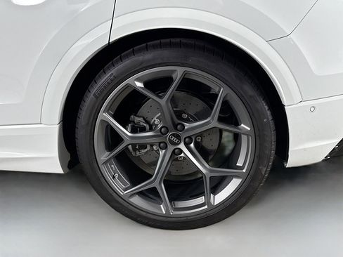 New 2025 Audi RS Q8 performance image 33