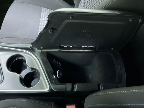 Used 2022 Dodge Challenger R/T w/ Blacktop Package image 25