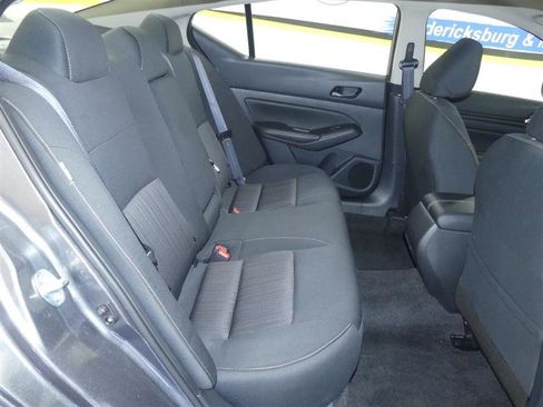 Used 2025 Nissan Altima 2.5 SV image 21