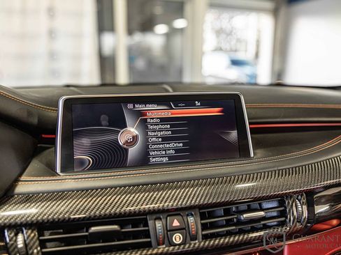 Used 2016 BMW X5 M image 27