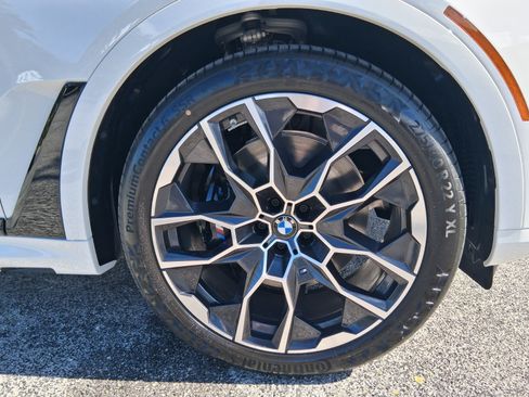 New 2027 BMW X7 xDrive40i w/ Executive Package AWD/4WD image 9