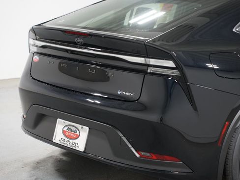 New 2026 Toyota Prius Plug-In Hybrid FWD image 10
