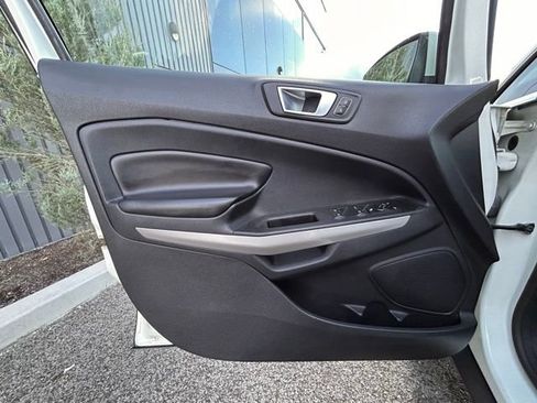 Used 2020 Ford EcoSport Titanium image 25