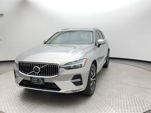 Certified 2023 Volvo XC60 B5 Plus w/ Climate Package image 7