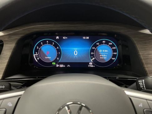 Used 2024 Volkswagen Atlas SEL Premium R-Line image 19