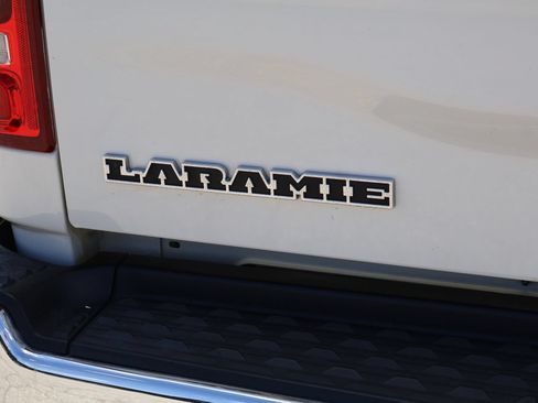 Used 2022 RAM 2500 Laramie AWD/4WD image 9