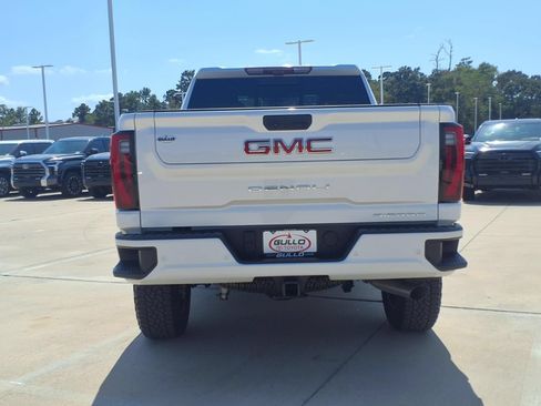 Used 2025 GMC Sierra 2500 Denali w/ Denali Reserve Package AWD/4WD image 7