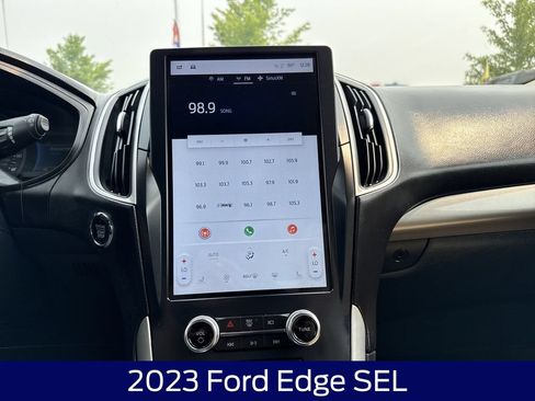 Used 2023 Ford Edge SEL AWD/4WD image 21