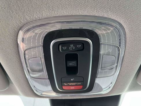 Used 2025 Hyundai Elantra Limited FWD image 22