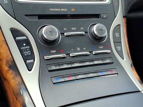 Used 2016 Lincoln MKX Reserve w/ Luxury Package AWD/4WD image 11