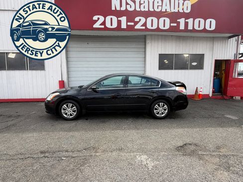 Used 2011 Nissan Altima 2.5 SL w/ 2.5SL Pkg FWD image 7