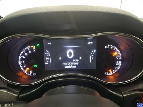 Used 2018 Jeep Grand Cherokee Limited image 25