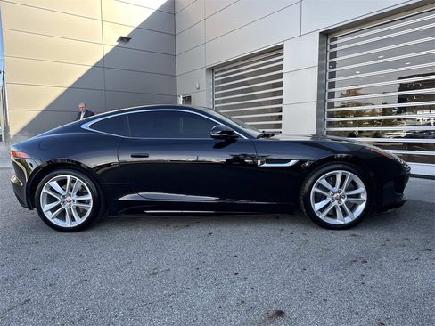 Used 2016 Jaguar F-TYPE S image 7
