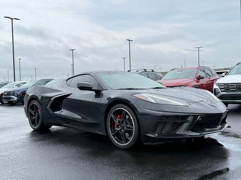 Used 2025 Chevrolet Corvette Stingray Preferred Cpe w/ 2LT RWD image 3