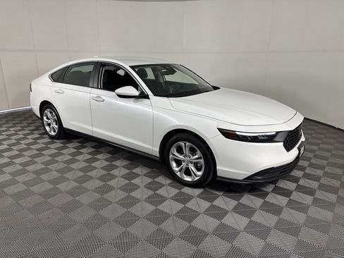 Certified 2024 Honda Accord LX image 2