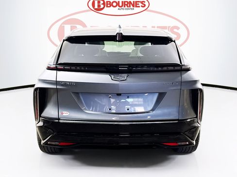 Used 2024 Cadillac Lyriq Luxury w/ LPO, Floor Liner Package AWD/4WD image 10