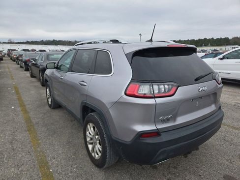 Used 2019 Jeep Cherokee Latitude w/ Popular Appearance Group image 3