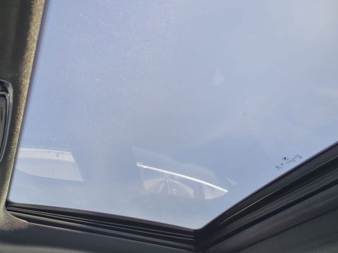 Used 2021 BMW 330e image 27