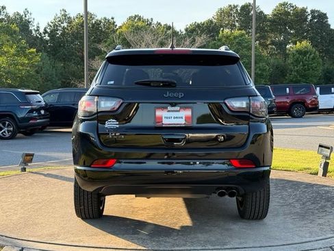 Used 2022 Jeep Compass High Altitude AWD/4WD image 6