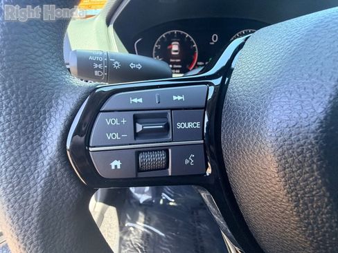 Certified 2025 Honda Civic LX image 22