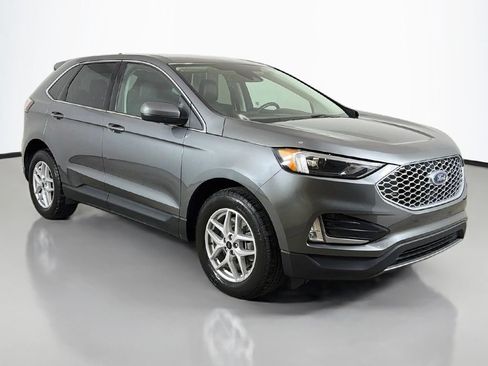 Used 2024 Ford Edge SEL w/ Convenience Package AWD/4WD image 2