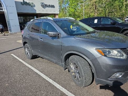 Used 2016 Nissan Rogue SL w/ SL Premium Package AWD/4WD image 3