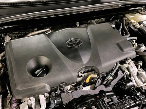 Used 2019 Toyota Camry XSE image 31