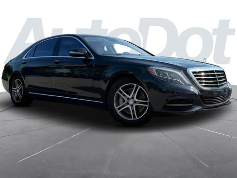 Used 2016 Mercedes-Benz S 550 4MATIC Sedan w/ Premium Package image 1
