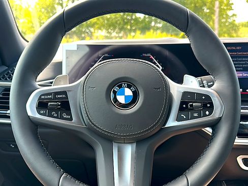 New 2026 BMW X5 sDrive40i w/ M Sport Package RWD image 17