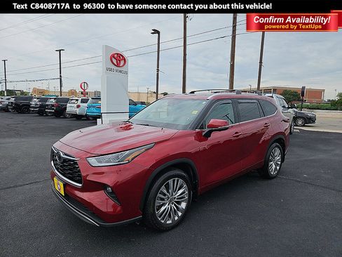 Used 2024 Toyota Highlander Platinum AWD/4WD image 1