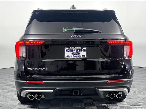 Used 2025 Ford Explorer Platinum w/ Ultimate Package RWD image 4
