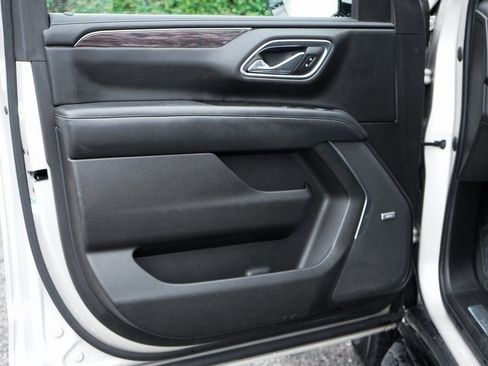 Used 2021 Chevrolet Tahoe LT image 17