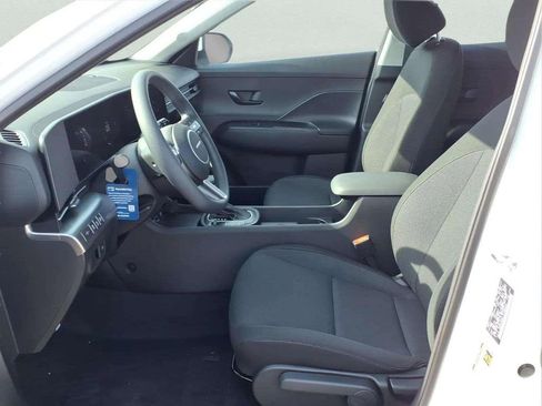 New 2026 Hyundai Kona SE FWD image 10