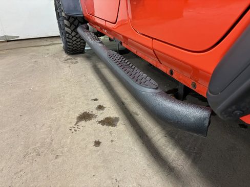 Used 2023 Jeep Wrangler Unlimited w/ Cold Weather Group image 10