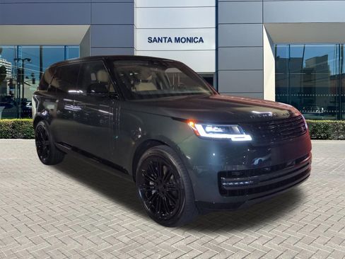 New 2026 Land Rover Range Rover Long Wheelbase SE AWD/4WD image 7