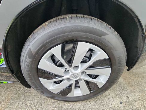 Used 2025 Nissan Altima 2.5 S image 10