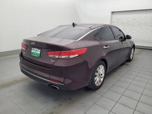 Used 2017 Kia Optima EX image 9