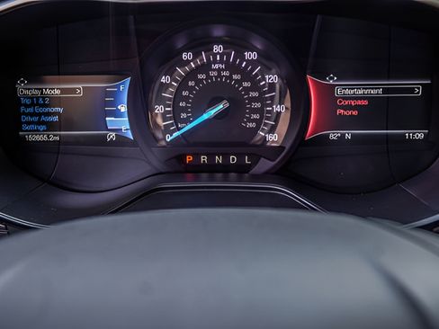 Used 2020 Ford Fusion SE FWD image 30