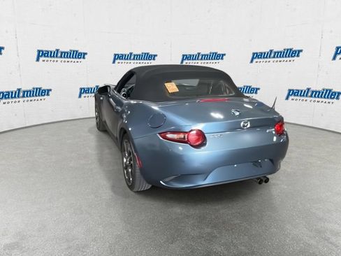 Used 2016 MAZDA MX-5 Miata Grand Touring RWD image 9
