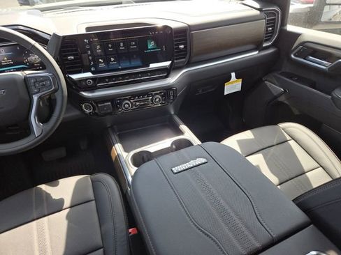 New 2026 Chevrolet Silverado 3500 High Country w/ High Country Premium Package AWD/4WD image 34
