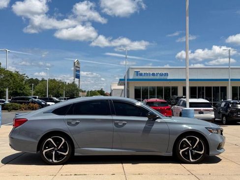 Used 2022 Honda Accord Sport image 5