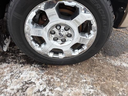 Used 2012 Ford F150 Lariat w/ Lariat Chrome Pkg image 5