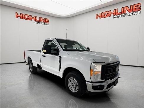 Used 2023 Ford F250 XL w/ XL Chrome Package RWD image 3