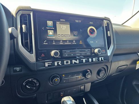 Used 2025 Nissan Frontier SV AWD/4WD image 23