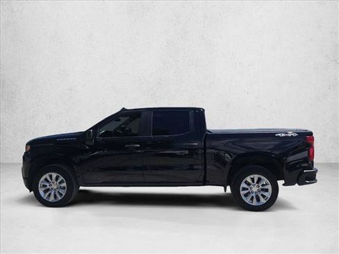 Used 2021 Chevrolet Silverado 1500 Custom w/ Safety Confidence Package AWD/4WD image 9