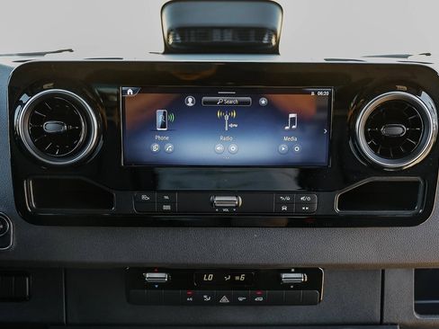 New 2025 Mercedes-Benz Sprinter 2500 image 11