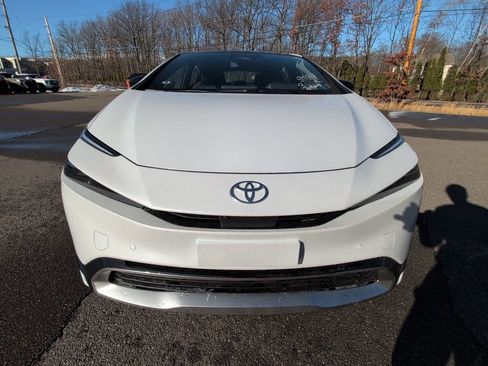 New 2026 Toyota Prius Plug-In Hybrid w/ Limited Premium Package FWD image 9